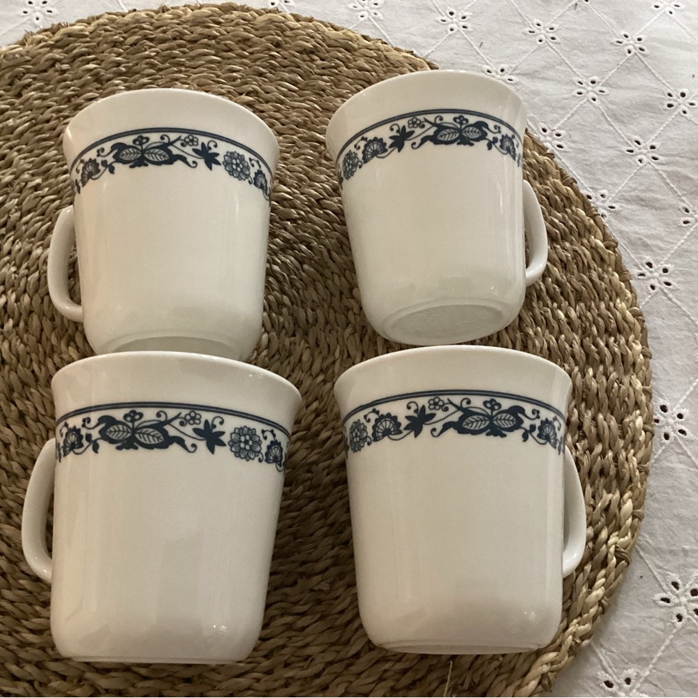 4 mugs Old town blue onions. - Picture 2 of 6
